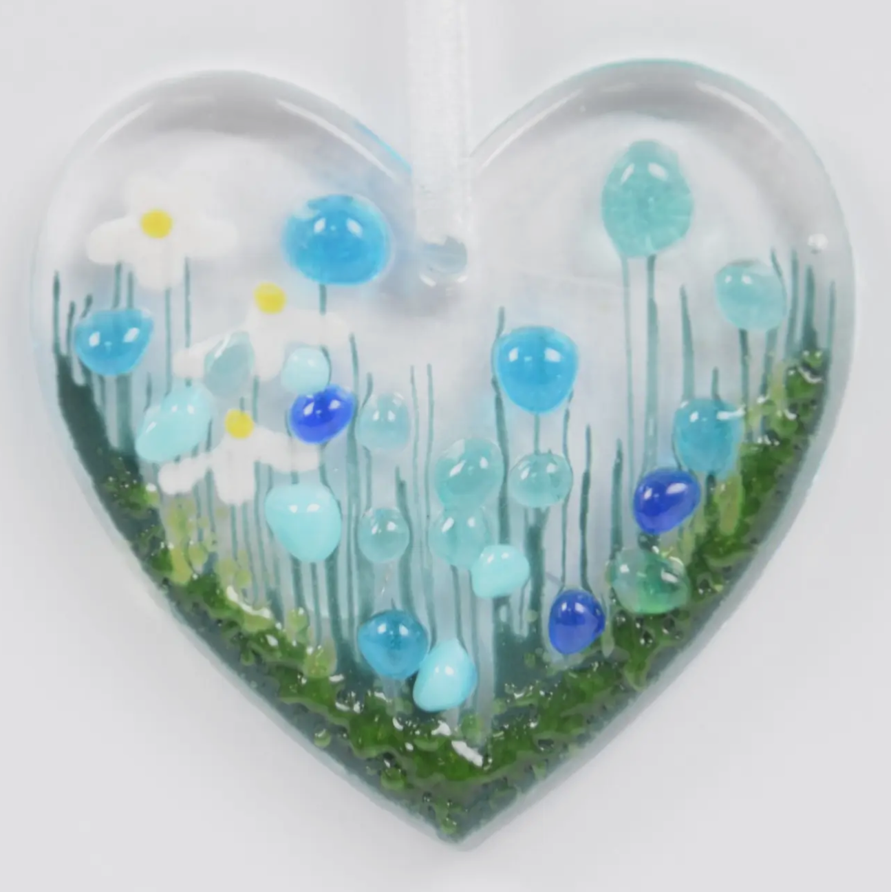 Cornflower glass heart decoration