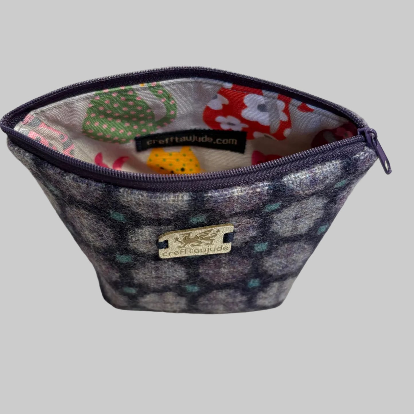 Welsh tapestry make up bags Purple internal image