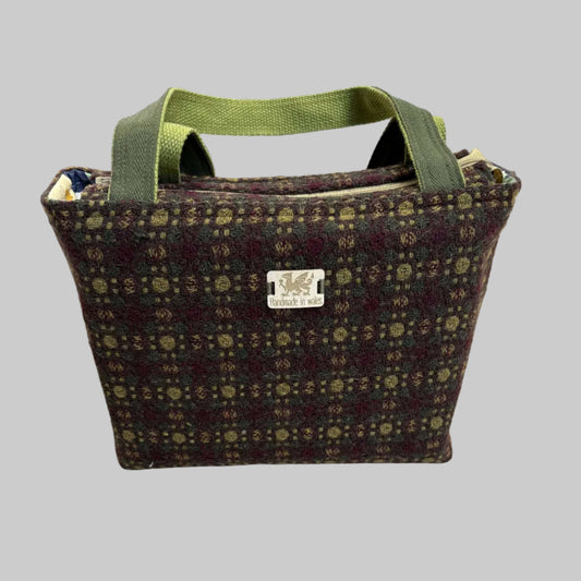 Brown Welsh tapestry Dyfi zip top bag