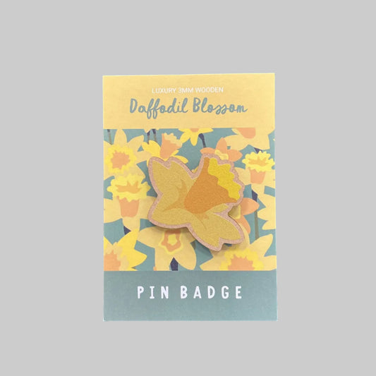 Daffodil blossom pin badge