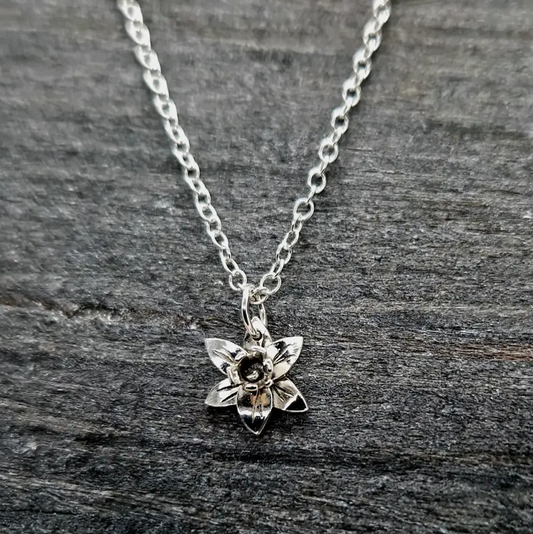Daffodil necklace