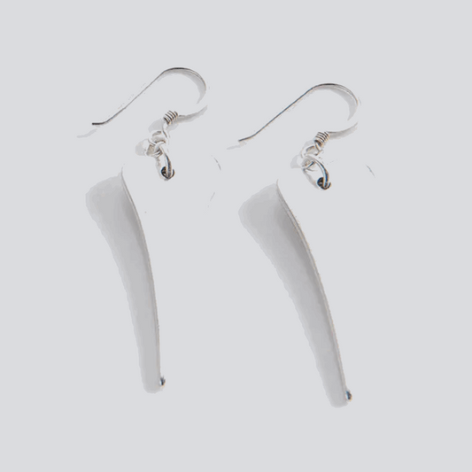 Elongated heart earrings 