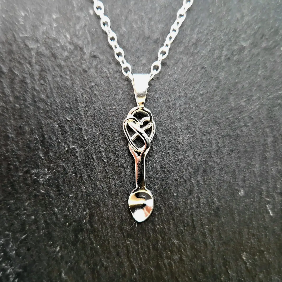 Encircled heart lovespoon necklace 