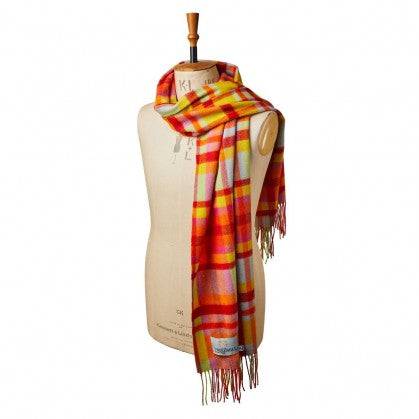 Extra wide jolly lambswool scarf - Gifts of Wales