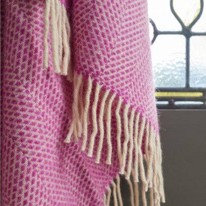 Rosa beehive throw - Gifts of Wales