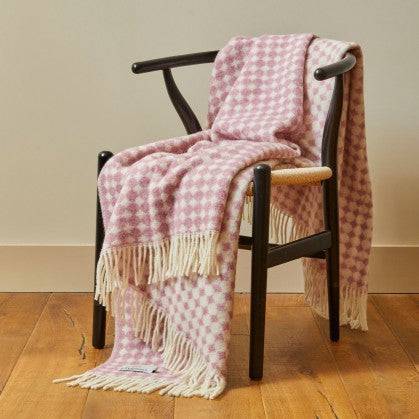 Mulberry jacquard throw - Gifts of Wales