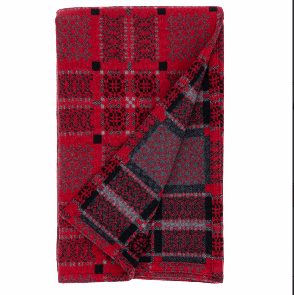 Knot garden draig throw