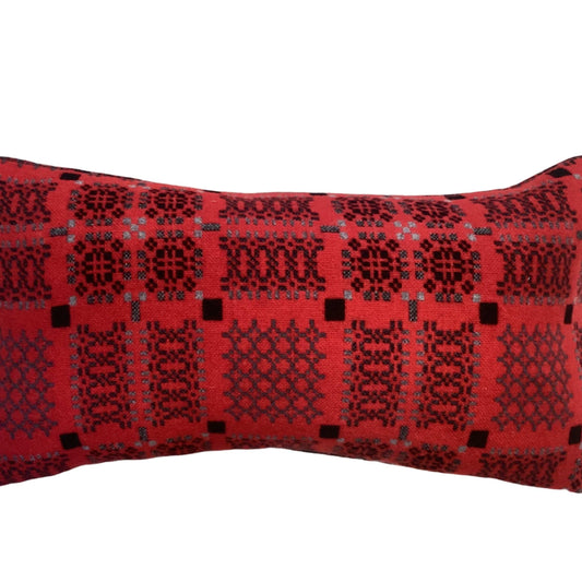 Knot garden oblong cushion 