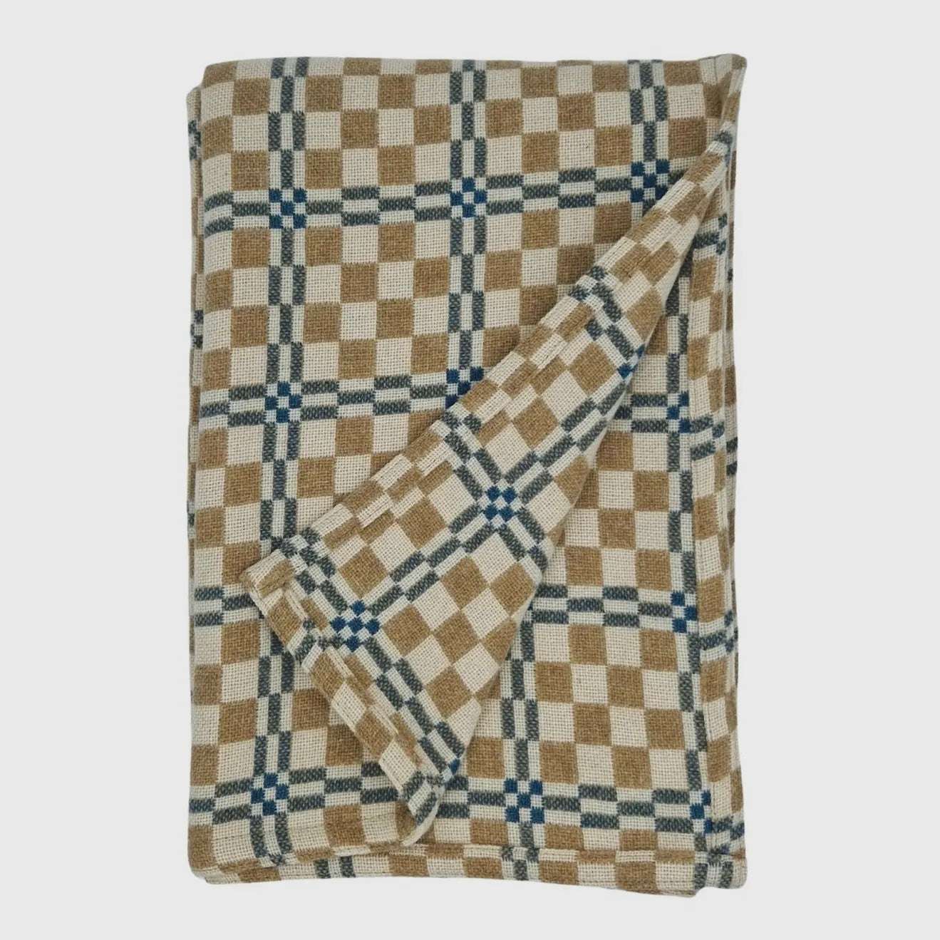 Melin Tregwynt Hen llys throw| Gifts of Wales