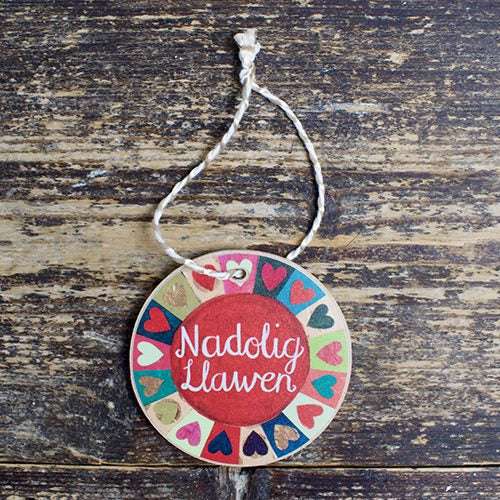 Nadolig Llawen red with hearts decoration