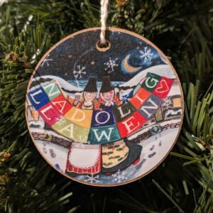 Nadolig Llawen Welsh ladies decoration 