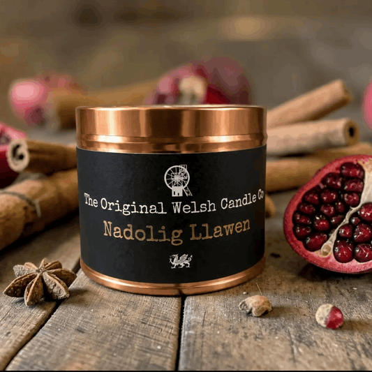 Nadolig Llawen copper tin candle
