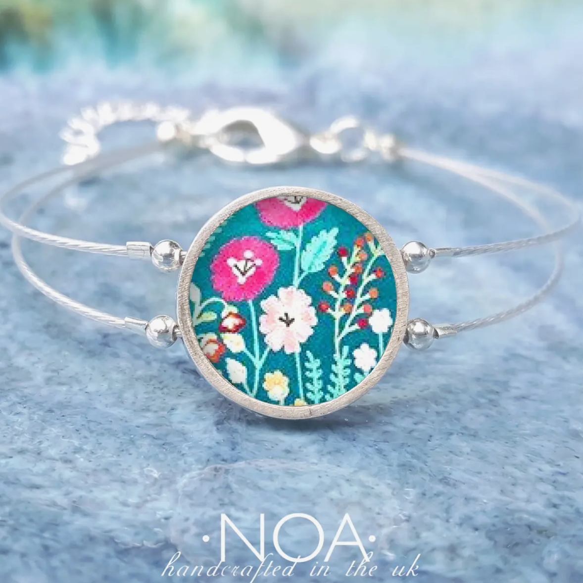 Turquoise floral round bracelet