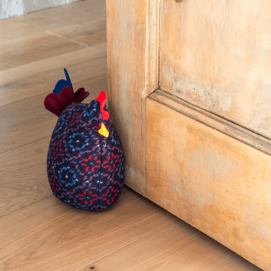 Vintage rose bilberry hen door stop