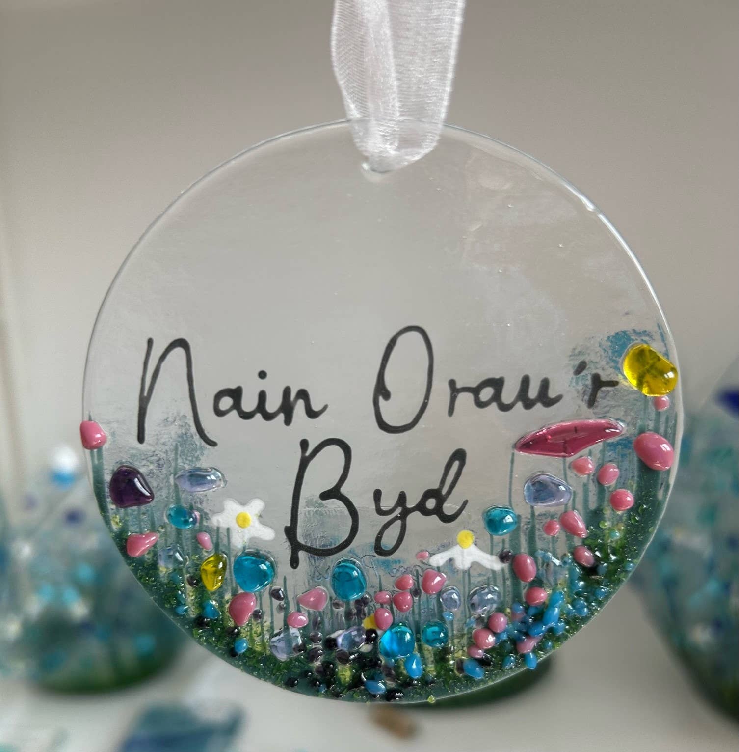 Handmade Fused Glass Hanging Welsh Dec - Nain Orau'r Byd - Gifts of Wales